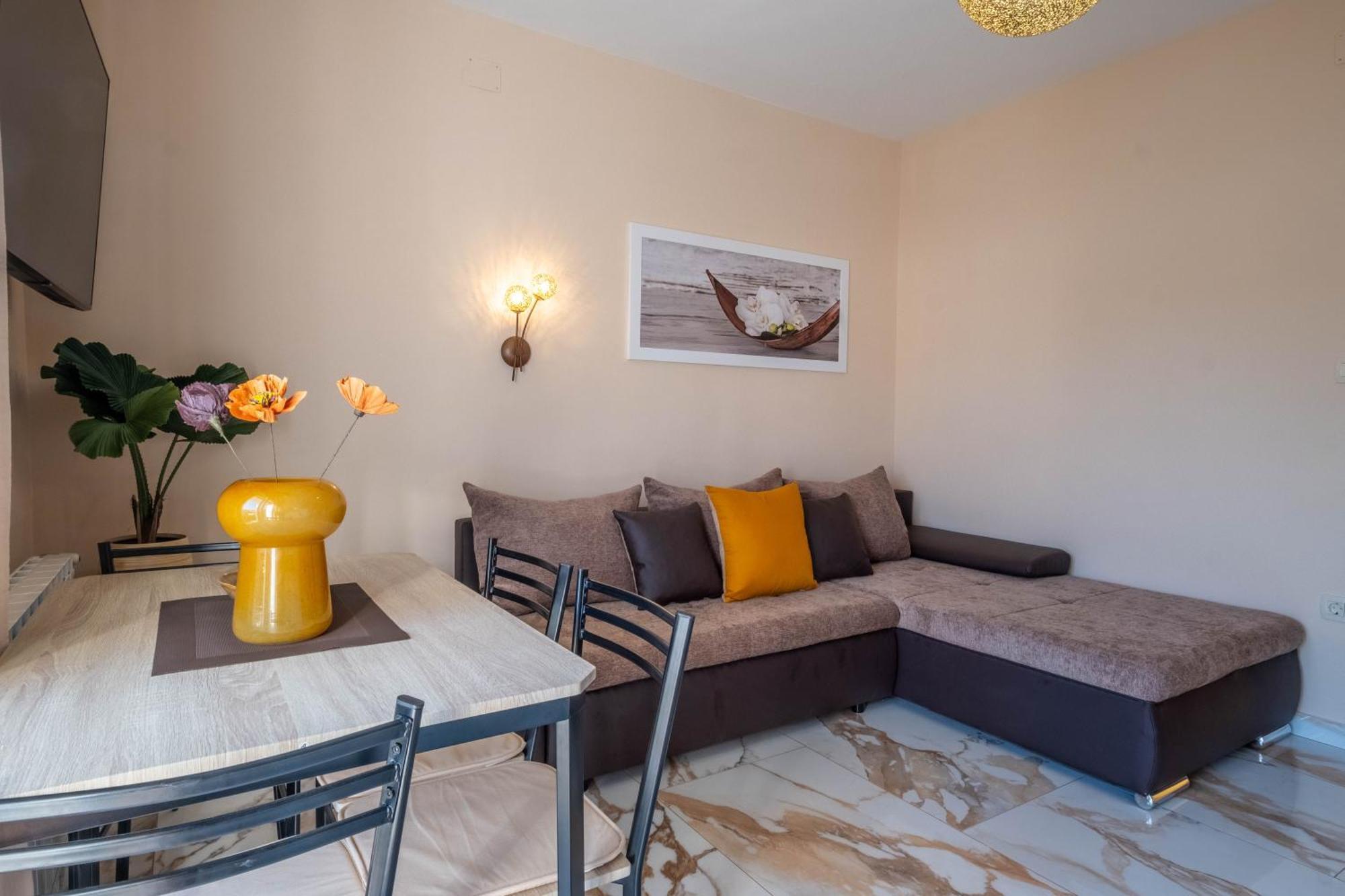 Premium Relax Rooms 노비비노돌스키 외부 사진